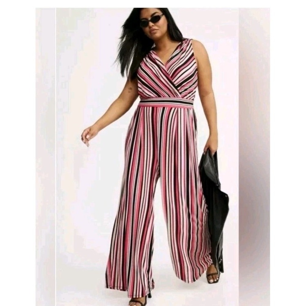 NWT Torrid Women's Striped Surplice Tie Back Jumpsuit Sz 2X